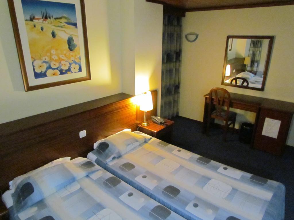 Hotel A.S. São João da Madeira الغرفة الصورة